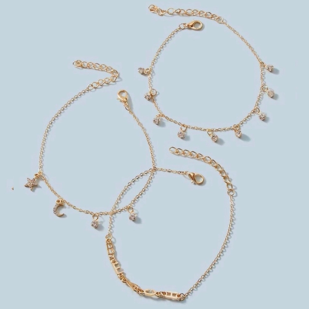 3/$30 💛 3pc Charm Anklet - Picture 3 of 4